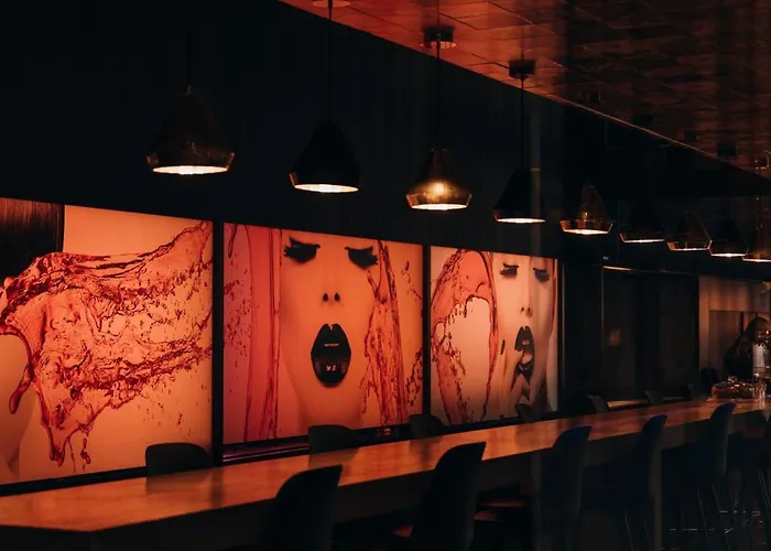 Carbon Hotel