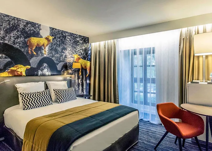 Hotel De Bourbon Grand Hotel Mercure Bourges