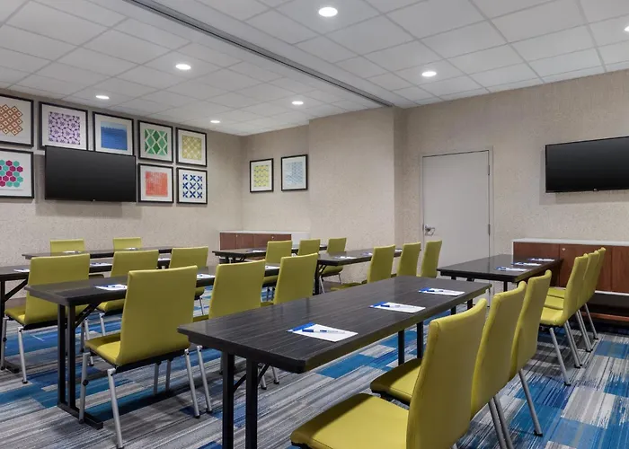 Holiday Inn Express Windsor Waterfront By Ihg