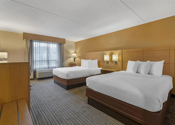 Best Western Royal Plaza Hotel And Trade Center