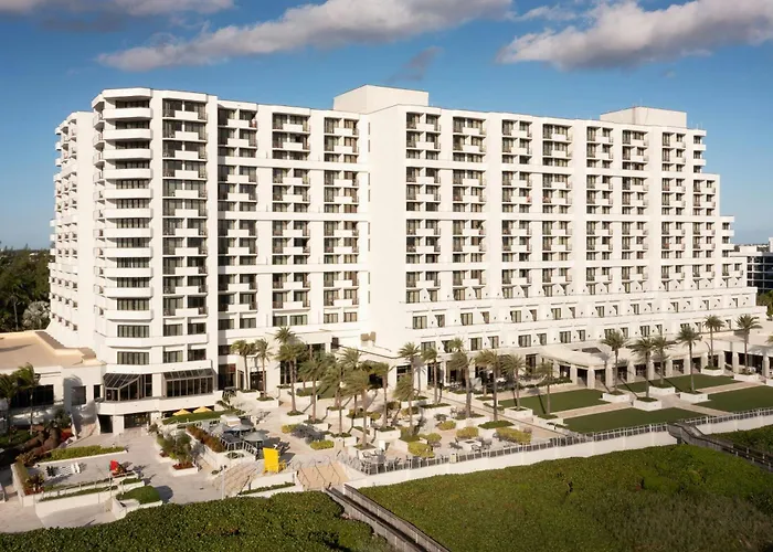 Fort Lauderdale Marriott Harbor Beach Resort & Spa