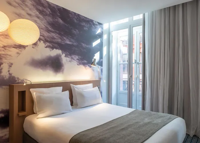 Le Grand Balcon Hotel