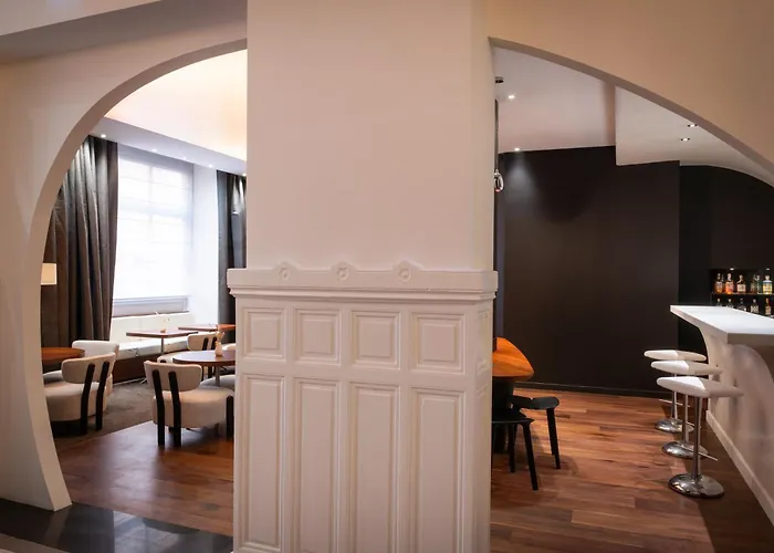 Le Grand Balcon Hotel