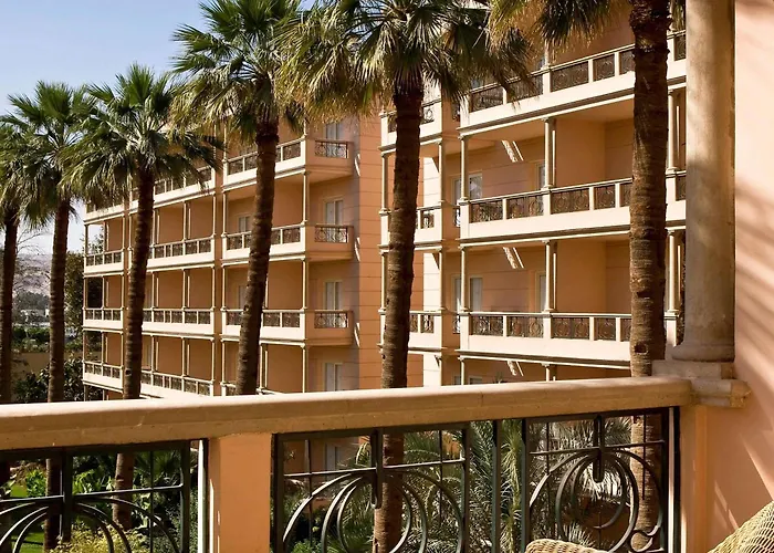 Pavillon Winter Luxor