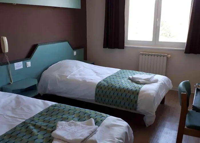 Hotel Logis La Rose Des Vents à Volvic