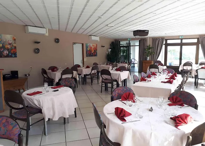 Hotel Logis La Rose Des Vents à Volvic