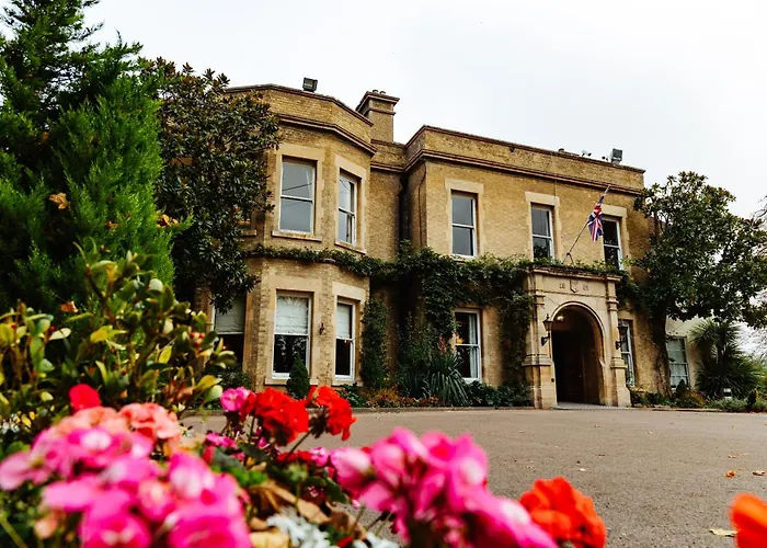 Woodland Manor Hotel