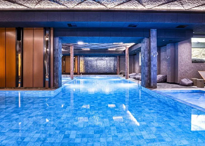 Premier Luxury Mountain Resort