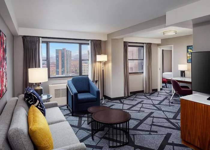 Doubletree By Hilton Hotel & Suites Pittsburgh Downtown