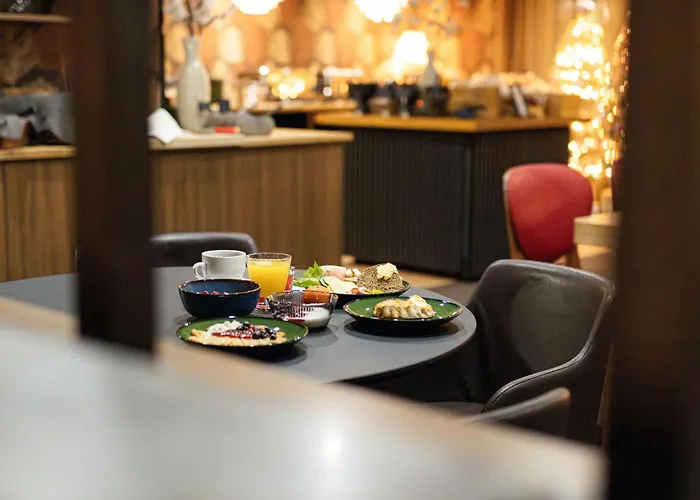 Samantta Hotel & Restaurant