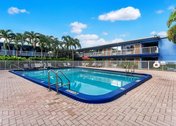 Rodeway Inn & Suites Fort Lauderdale Airport & Cruise Port