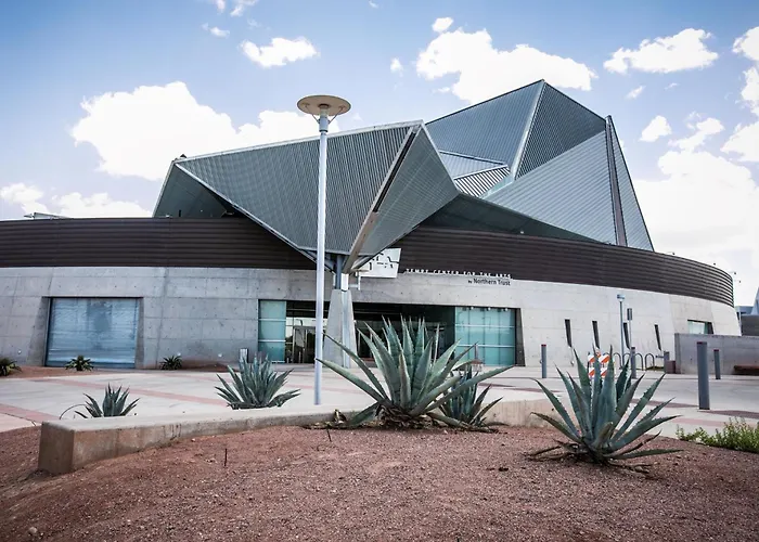 Holiday Inn & Suites Phoenix Airport By Ihg
