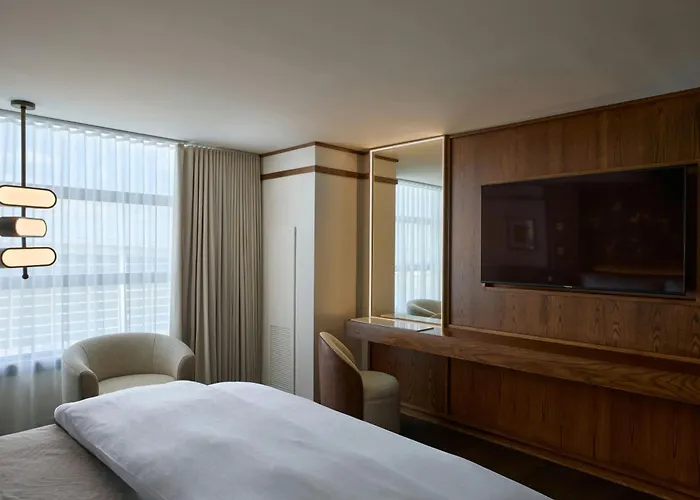 The Westin Detroit Metropolitan Airport