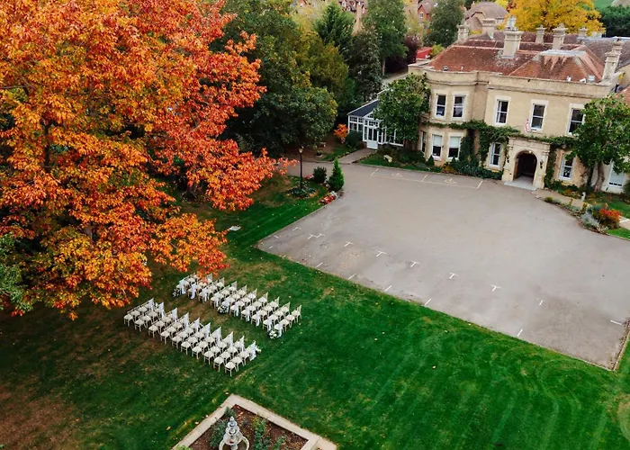 Woodland Manor Hotel