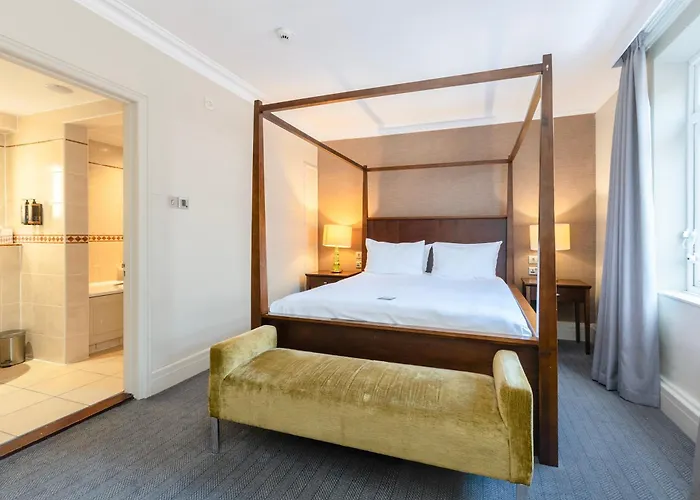 Winchester Wessex Hotel By Sunday