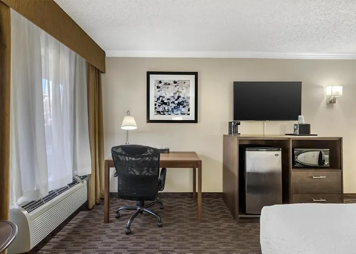 Best Western Airport Albuquerque Innsuites Hotel & Suites