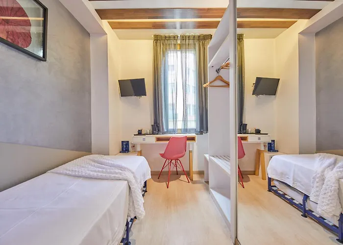 Hotel Hostemplo Sagrada Familia Barcellona