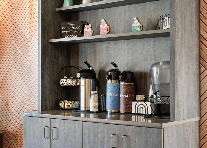 Best Western Courtview Hotel