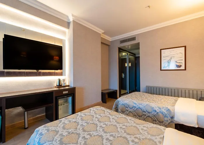216 Castle Hotel