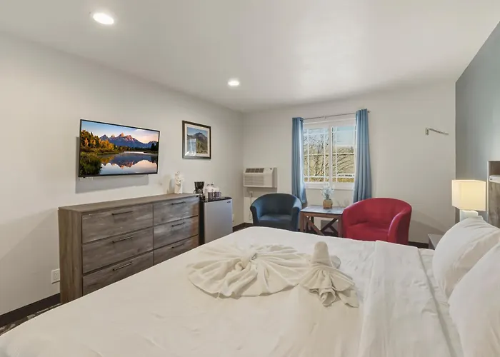Riverwalk Inn