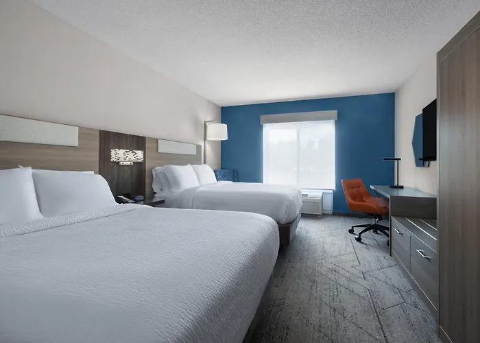 Holiday Inn Express Pembroke By Ihg