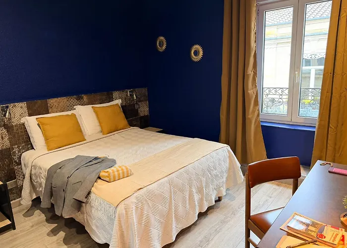 Hotel Comédie - Place De La Comédie Corum
