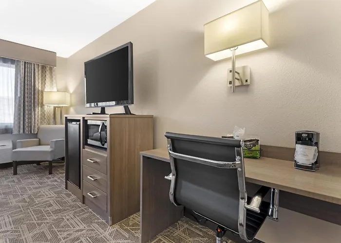 Best Western Kettleman City Inn & Suites