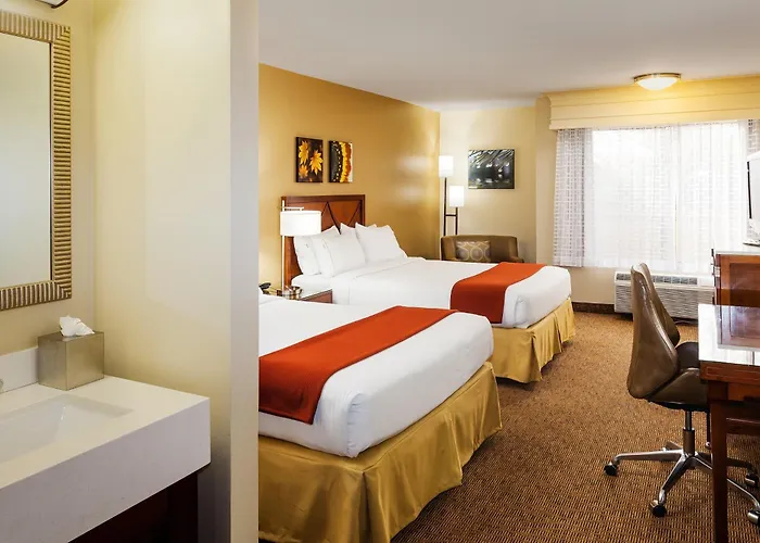 Holiday Inn Express Simi Valley By Ihg