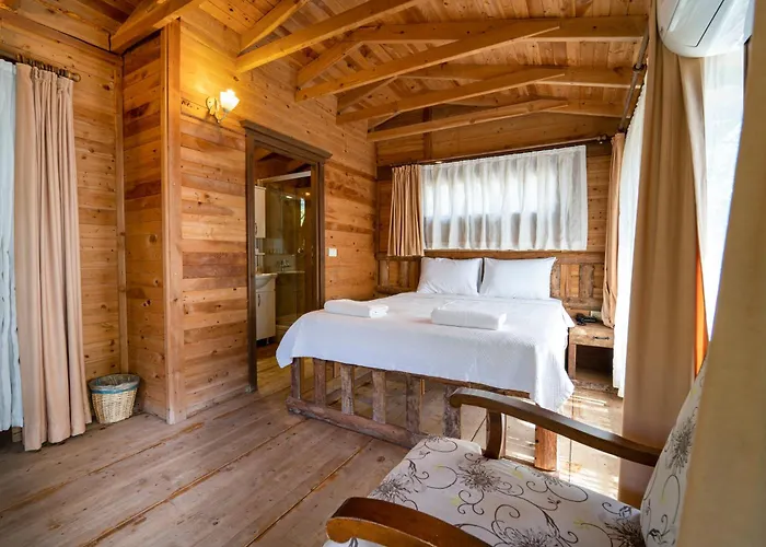 Sea Valley Lodge