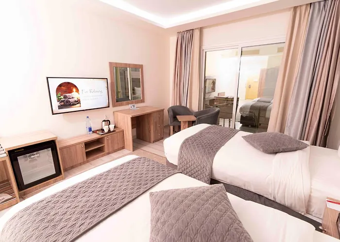 Petra Moon Hotel