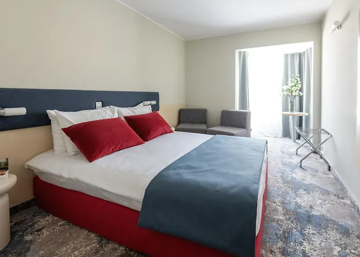 Zenith Hotel