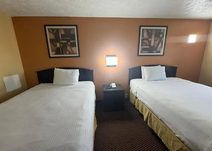 Nendels Inn & Suites Dodge City Airport