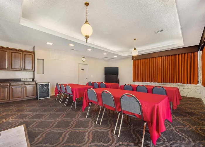 Best Western Plus King'S Inn And Suites