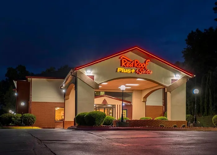 Red Roof Inn Plus+ & Suites Opelika