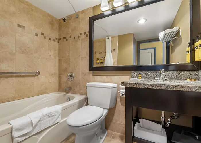 Best Western Plus Baker Street Inn