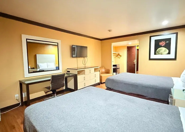Redondo Beach Inn-Lax (Adults Only)