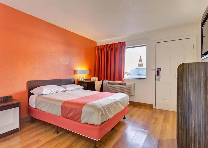 Motel 6 Santa Rosa - South