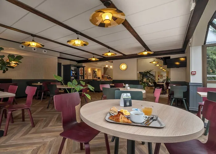B&B Hotel Niort Sud Venise Verte
