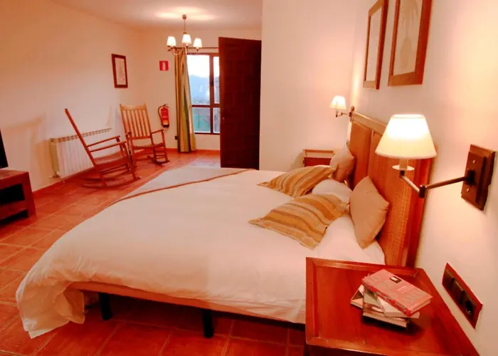 Casona De Navalmedio