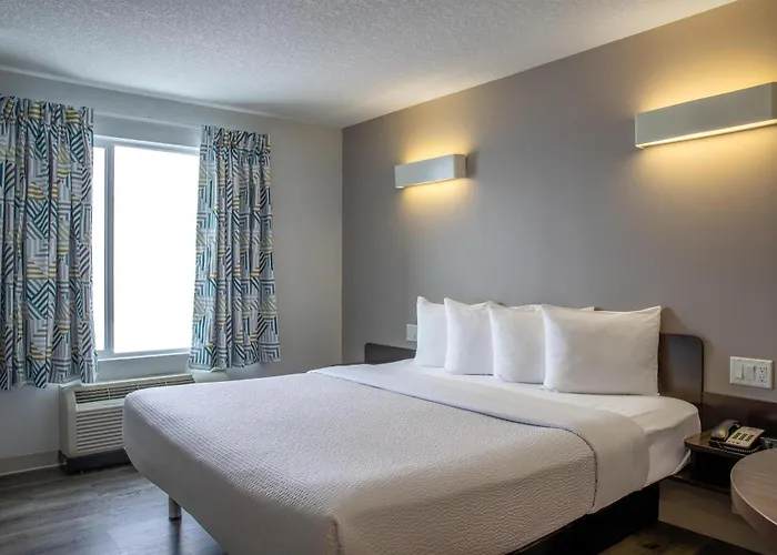 Motel 6 Airdrie
