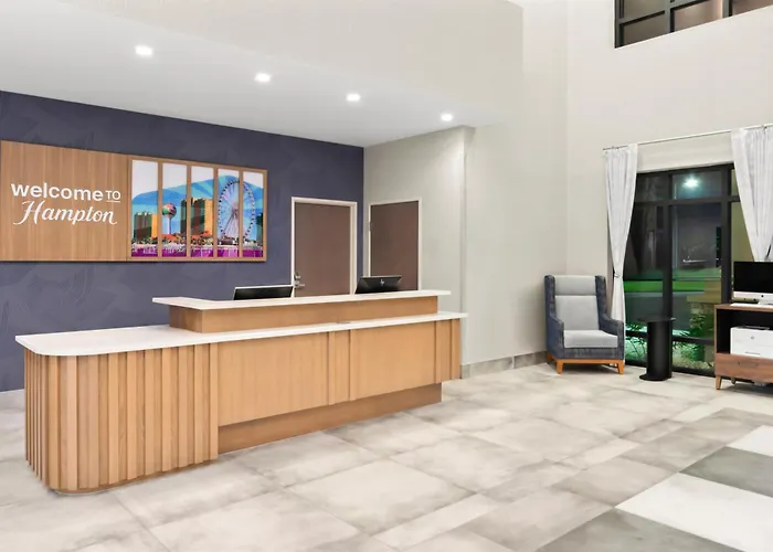 Hampton Inn & Suites Pensacola/I-10 Pine Forest Road Ferry Pass