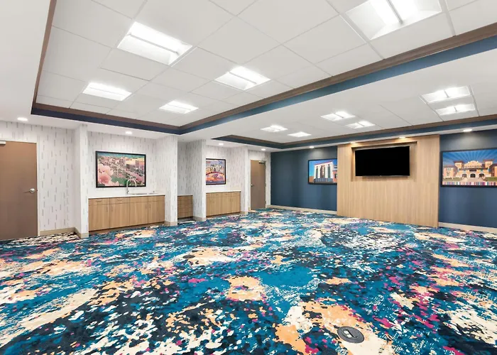 Hampton Inn & Suites Pensacola/I-10 Pine Forest Road Ferry Pass