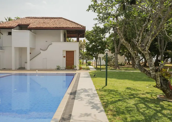 Hibiscus Beach Hotel & Villas - 10 Percent Off On All Food & Beverages