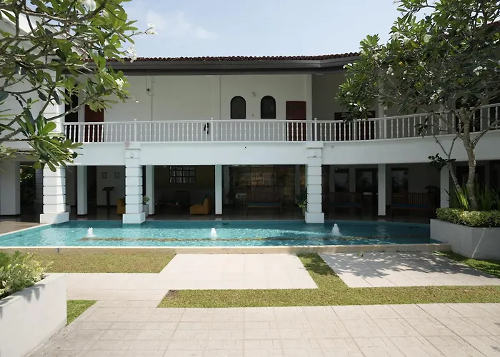 Hibiscus Beach Hotel & Villas - 10 Percent Off On All Food & Beverages
