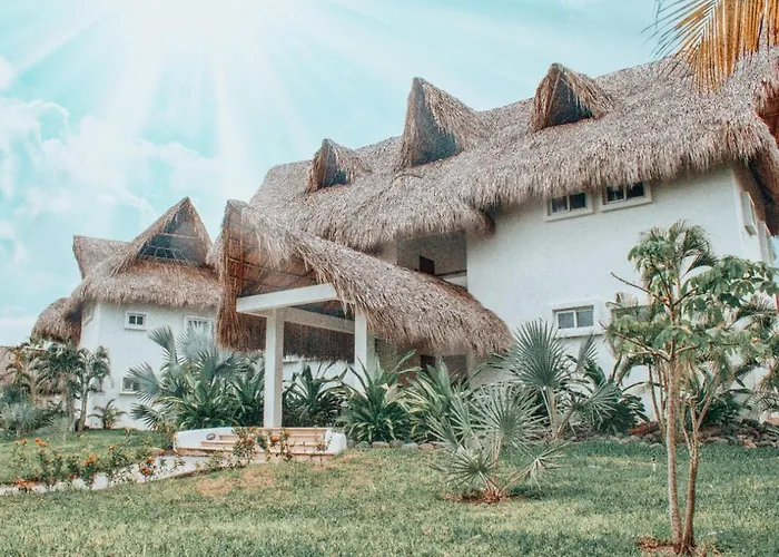 Dos Mundos Pacific Resort