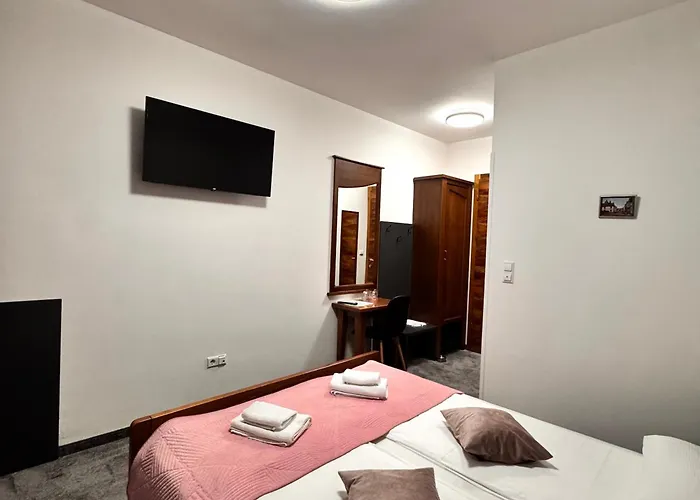 Hotel Paviljon