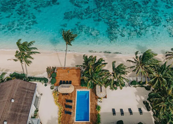 Moana Sands Beachfront Hotel