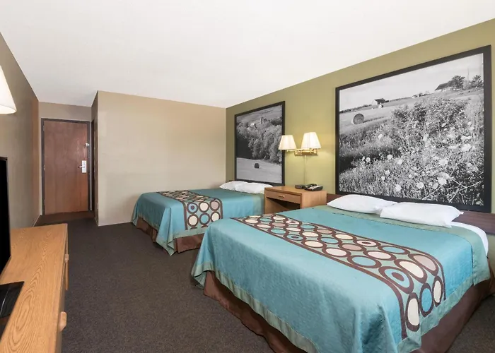 Super 8 By Wyndham Milbank Sd