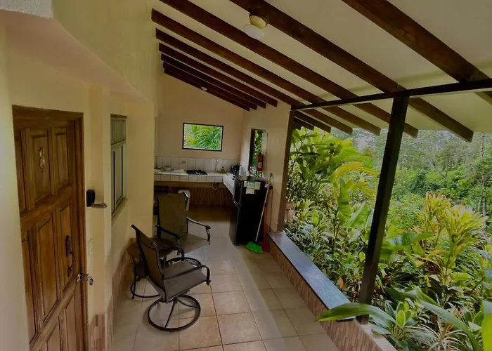 Loma Real Hot Springs Bed & Breakfast