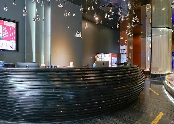 Paco Hotel Tiyuxilu Metro Zhujiang New Town Guangzhou-Free Shuttle Bus For Canton Fair&1-Min Walk To Canton Fair Registration